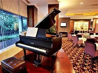 Yitel Hotel Xangai 4*,